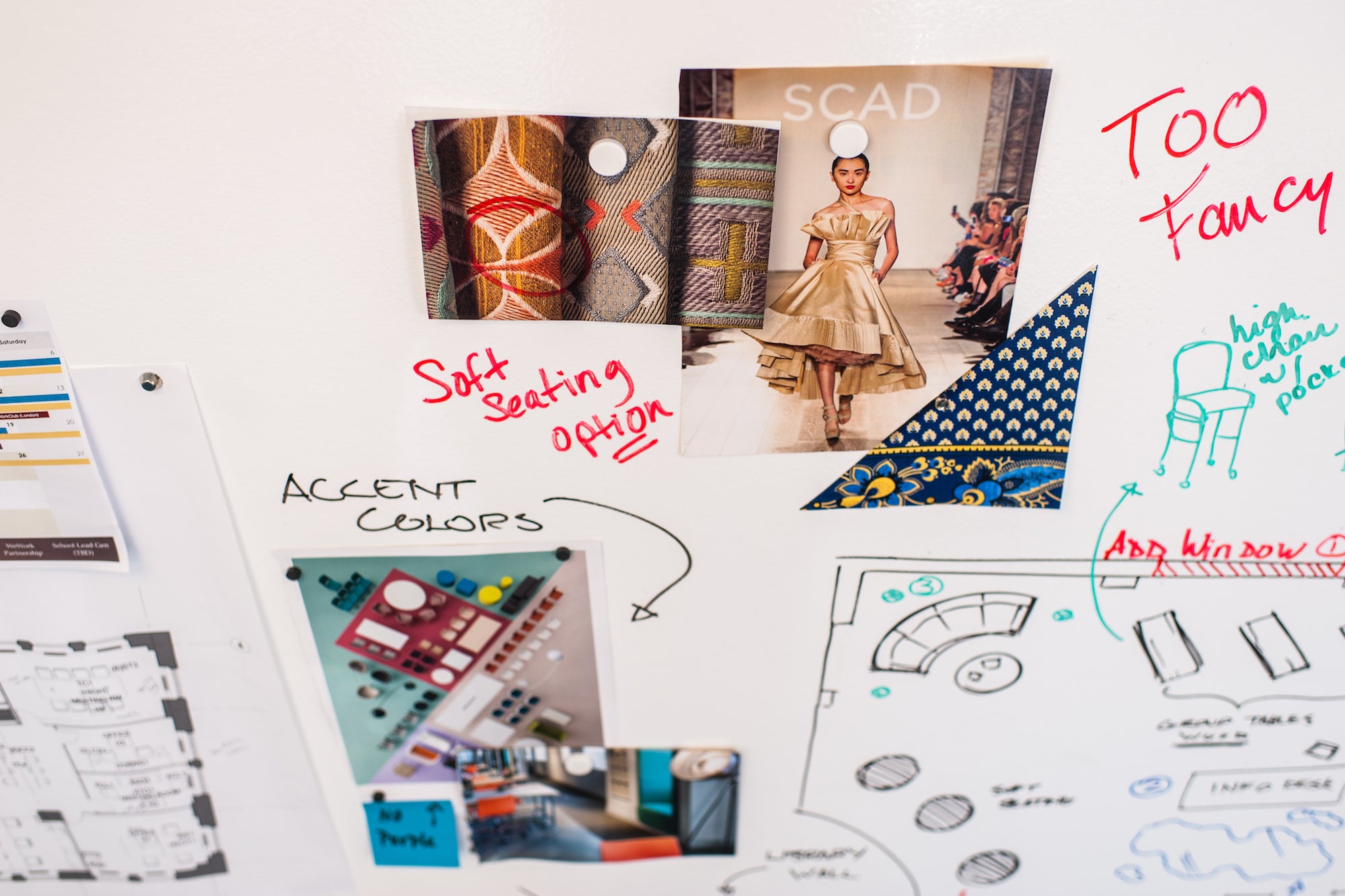 Pull Magnetic Wallcovering - IdeaPaint US in use